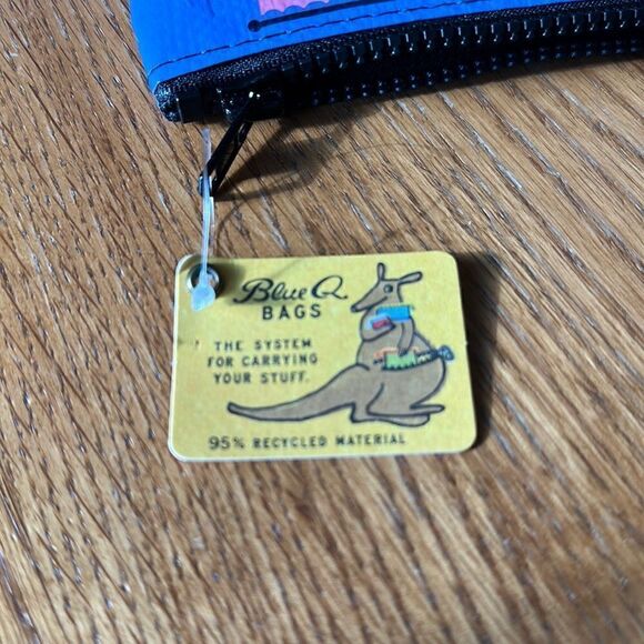 Blue Q Zipper Pouch Recycled Plastic Just Shopping Buying Retro - Picture 6 of 7